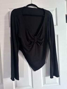 Black Long-Sleeve Twist-Front Women's Top